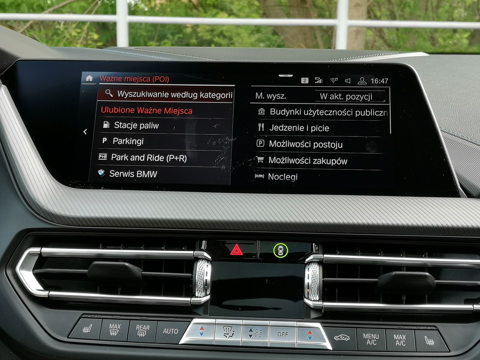BMW M235i Gran Coupe: Aplikacja BMW Connected, system info-rozrywki i audio Harman Kardon 19