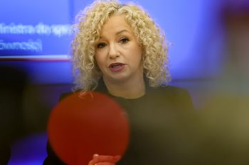 Rząd przyjął projekt ustawy o statusie osoby najbliższej. W styczniu trafi do Sejmu