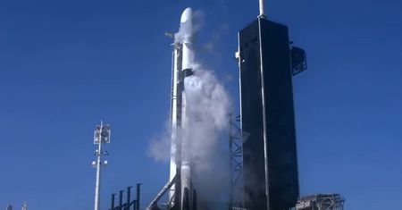 Elon Musk musi poczekać. SpaceX odwołuje start rakiety Falcon 9