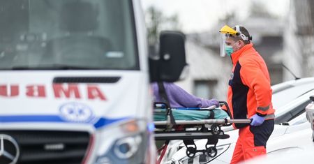 Koronawirus w Polsce. Wzrost liczby osób zakażonych COVID-19. Zmarli kolejni chorzy. Najnowsze informacje ministerstwa zdrowia