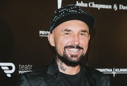 Patryk Vega na zdjęciu sprzed lat. Poznajecie?