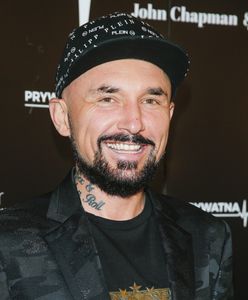Patryk Vega na zdjęciu sprzed lat. Poznajecie?