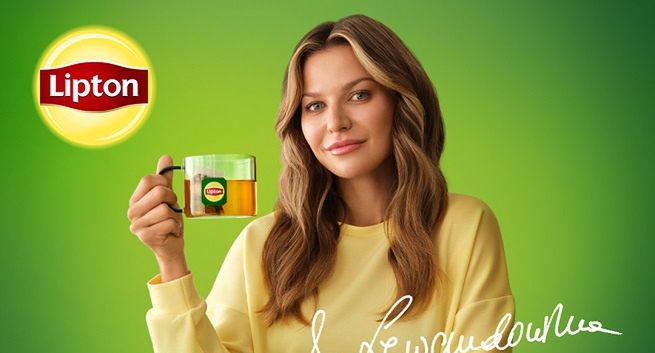 Anna Lewandowska reklamuje zielone herbaty Lipton