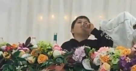 Bulwersująca sytuacja na weselu. Nagrywali, ale nikt nie zareagował