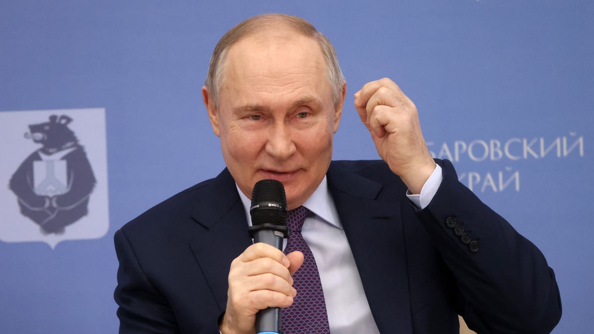 KHABAROVSK, RUSSIA - JANUARY 11: (RUSSIA OUT) Russian President Vladimir Putin speaks during a meeting with local businessmen on January 11, 2024 in Khabarovsk, Russia. Putin is on a trip to Siberian and Far Eastern regions prior to the 2024 Presidential Elections. (Photo by Contributor/Getty Images)