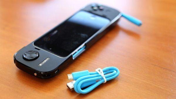 Gamepad Logitech PowerShell dla fanów mobilnego grania