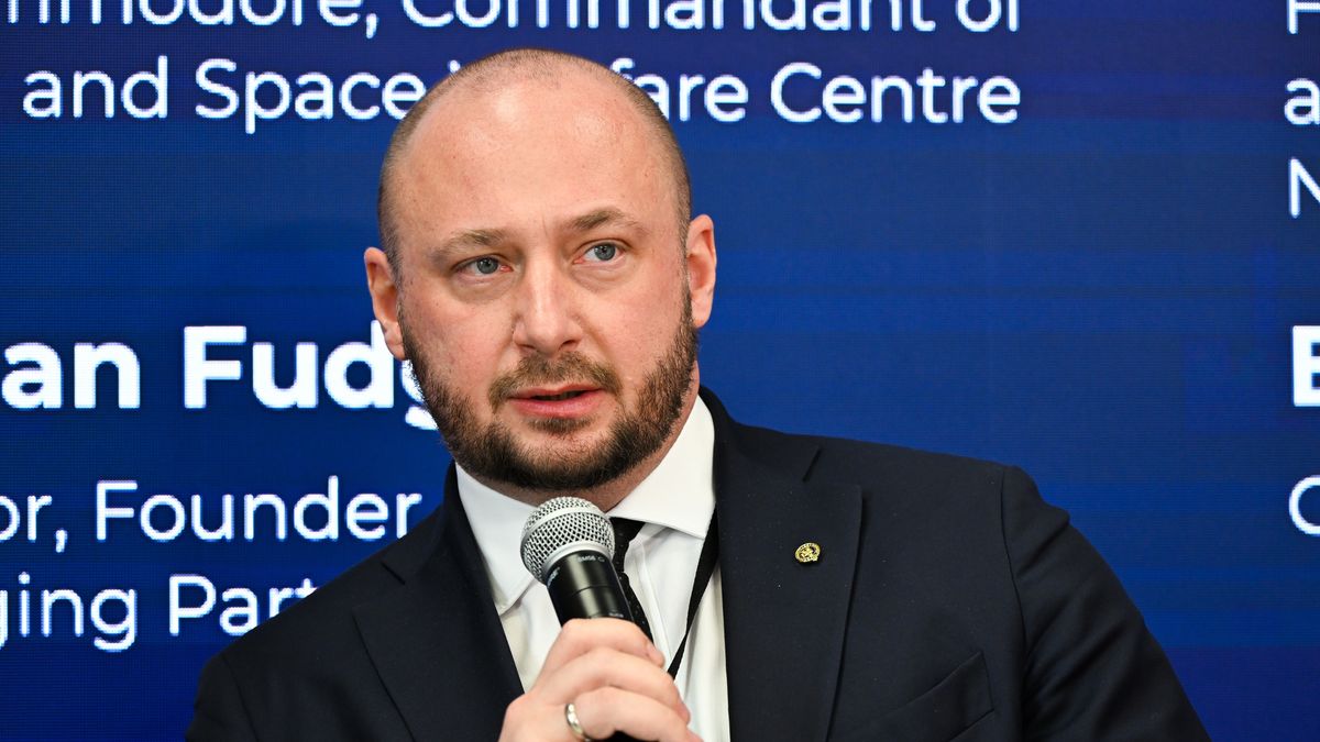 Jacek Siewiera
Piotr Nowak
davos, dyskusja, ekonomia, Ludzie, panel dyskusyjny, Peace was a luxury: Survival in the age of disruption, polityka, portret, wizyta zagraniczna, World Economic Forum, pod hasłem Duch dialogu