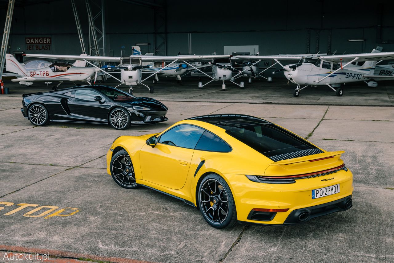 Porsche 911 Turbo S (2020) vs McLaren GT (2020) (fot. Konrad Skura)