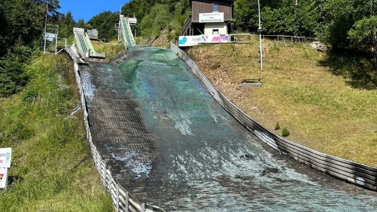 Pożar na skoczni klubu SV Biberau