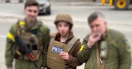 Bohaterska reporterka TVP uratowała cywilów w Ukrainie. "Kiedy zagraniczni dziennikarze kręcili materiał, ona rzuciła się na pomoc ludziom"