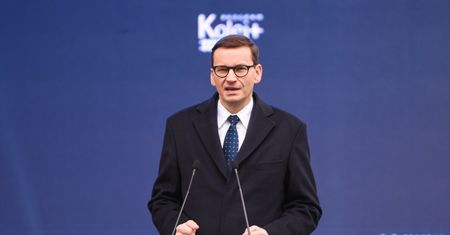 Zabraknie cukru? Polityk PSL ironizuje: "Przed panem Morawieckim dumne zadanie"