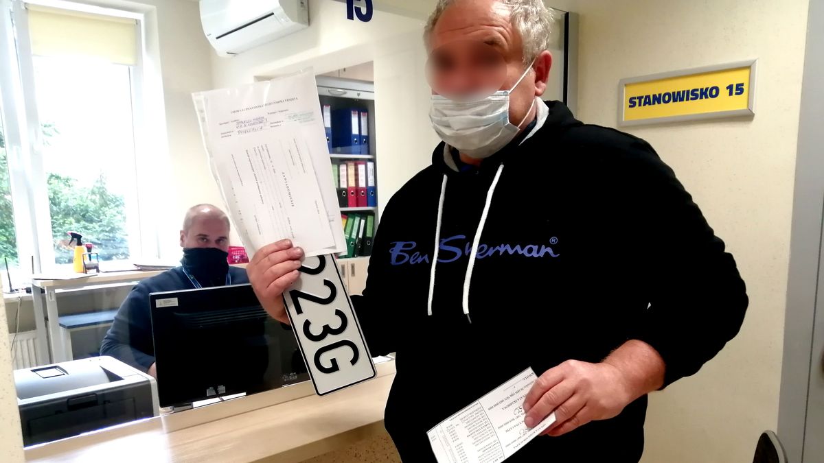 Każdy, kto "ściągnie" auto do kraju po 31 grudnia, będzie się musiał spieszyć z rejestracją.