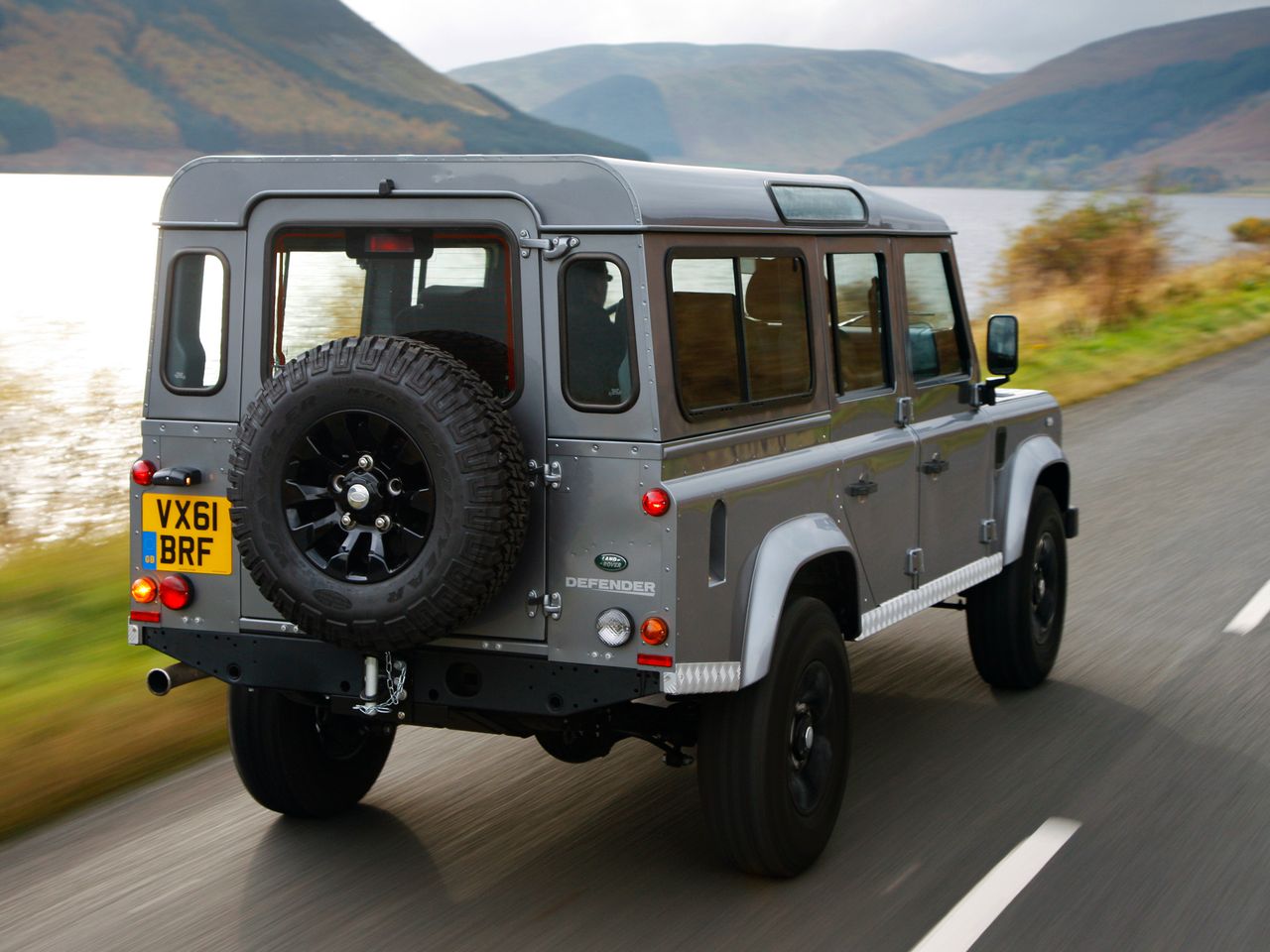 Land Rover Defender 110 Station Wagon EU-spec (2007)