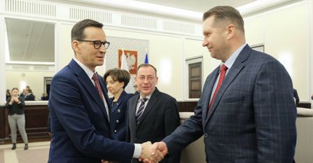 Laptopy od rządu dla wszystkich uczniów czwartych klas. Nowy pomysł rządu