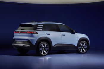 VW potrzebuje tanich e-aut, więc sprzedaje ID. Crossa za 158 tys. zł
