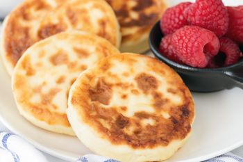 Zdrowe śniadanie w 10 minut. Placuszki bez cukru z 4 składników