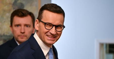Morawiecki: chętnie zrzeknę się immunitetu