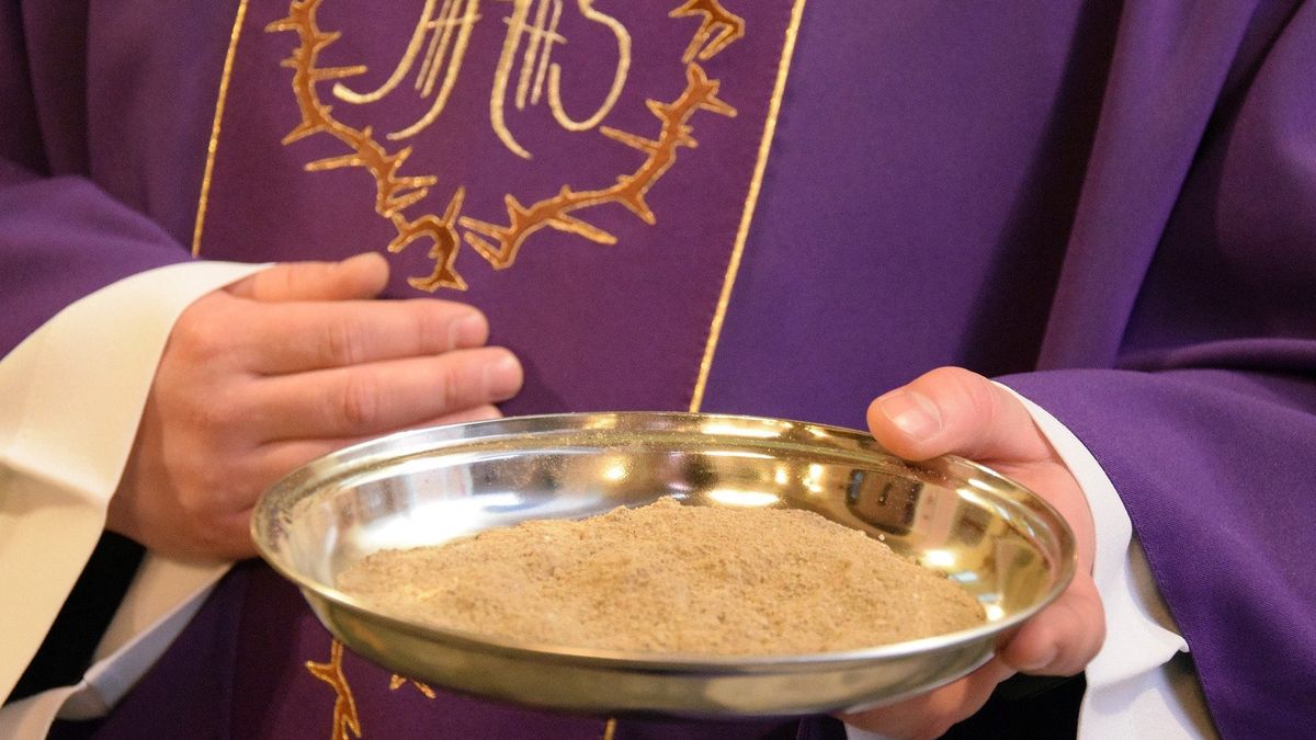 Środa Popielcowa. Czy msza jest obowiązkowa?