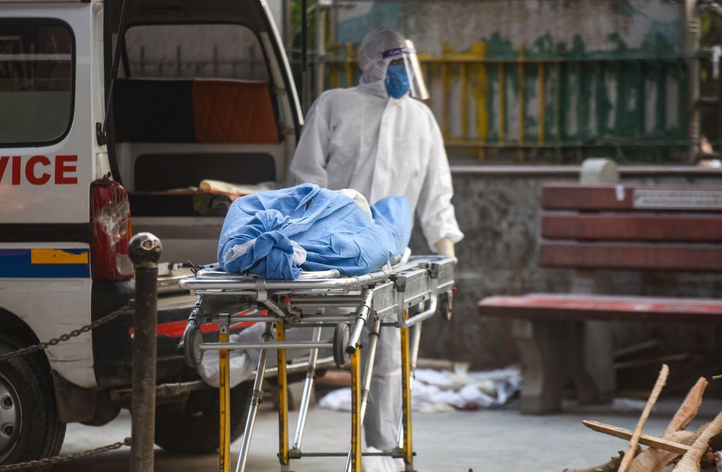 "Czarna grzybica" po COVID-19. Atakuje, kiedy organizm jest osłabiony