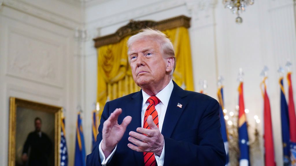 Ceny leków poszybują w górę. Trump zapowiada cła na import leków