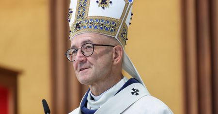 Spór o religię z rządem. Abp Galbas zabiera głos