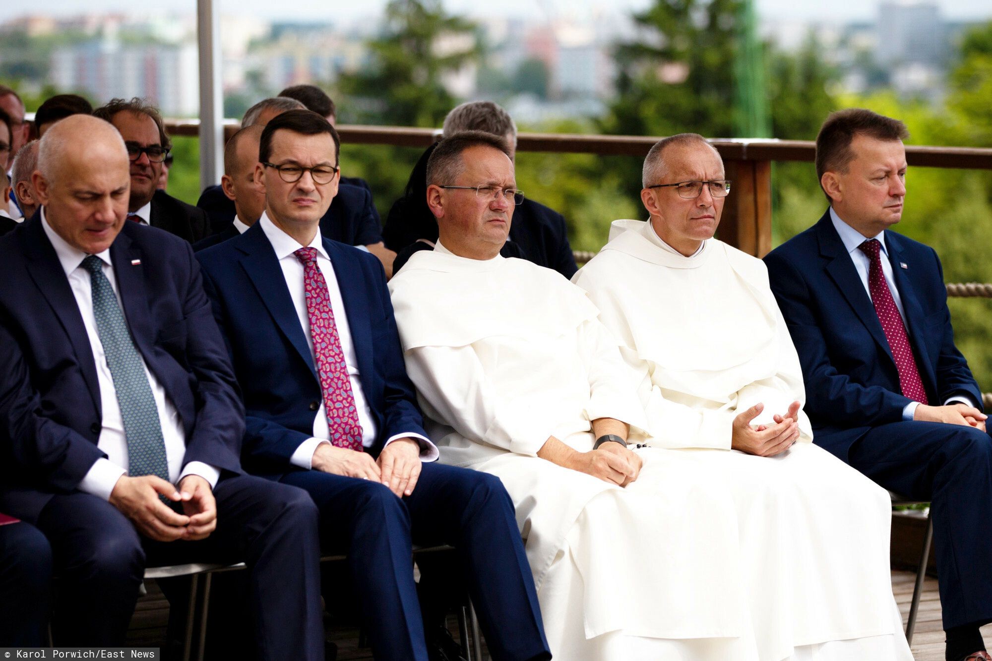 Pielgrzymka Rodziny Radia Maryja na Jasna G�r?Fot. Karol Porwich/EastNews, 14.07.2019. Czestochowa (Jasna Gora), 28. Pielgrzymka Rodziny Radia Maryja na Jasna Gore. Na bloniach jasnogorskich modlilo sie okolo 100 tys. sluchaczy torunskiej rozglosni, a takze widzow Telewizji Trwam. Gosciem pielgrzymki byl premier i przedstawiciele rzadu. N/z (L-P) europosel Joachim Brudzinski, premier Mateusz Morawiecki, o. Arnold Chrapkowski, O. Marian Waligora, minister obrony narodowej Mariusz Blaszczak.Karol Porwich