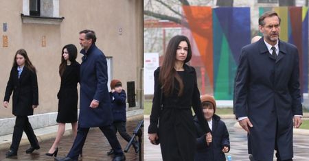 Dawno niewidziana publicznie Marta Kaczyńska pojechała na Wawel odwiedzić grób rodziców (ZDJĘCIA)