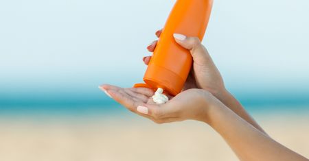 Balsam brązujący, czyli szybki sposób na opaleniznę. Jaki wybrać i jak go stosować?