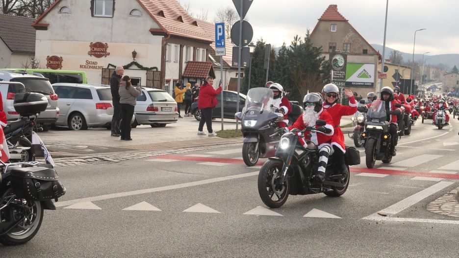 MotoMikołaj 2025: Parada Moto Mikołajów Wałbrzych
