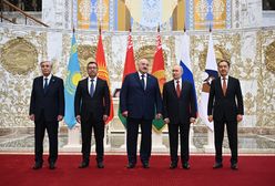 Mroził Putina i innych przywódców. 16 stopni w pałacu