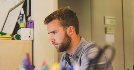 Prokrastynacja. Co to jest? Jak może wpłynąć na twoją pracę?
