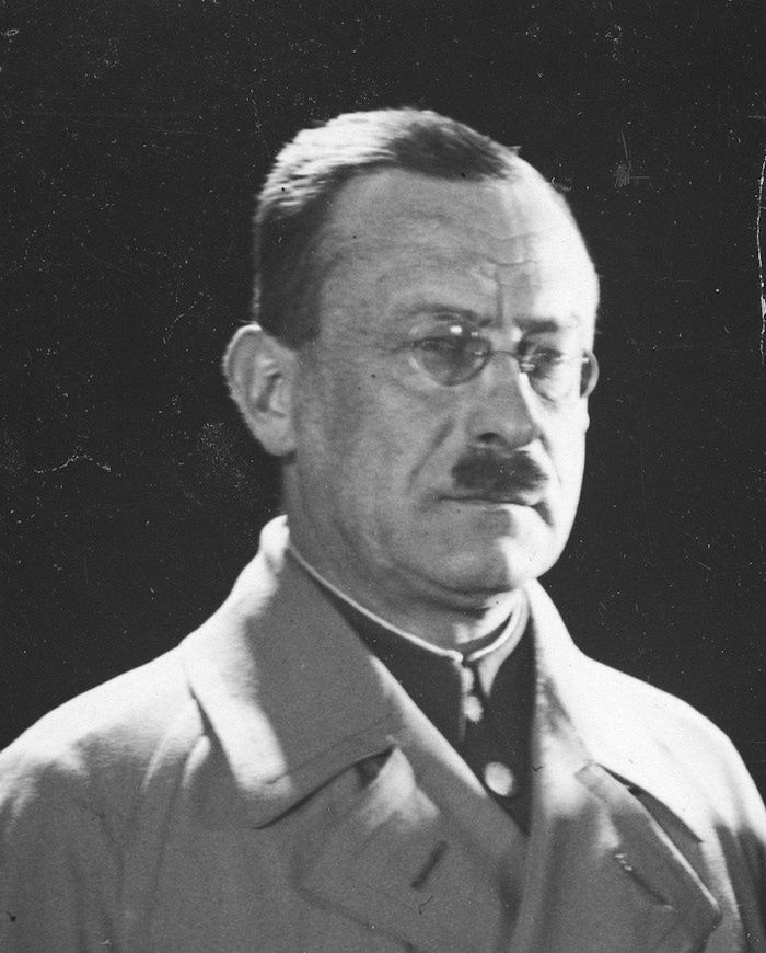 Jan Jur-Gorzechowski na zdjęciu wykonanym w 1931 roku 