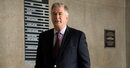 Rok temu zabił koleżankę z planu. Alec Baldwin wytacza proces współpracownikom