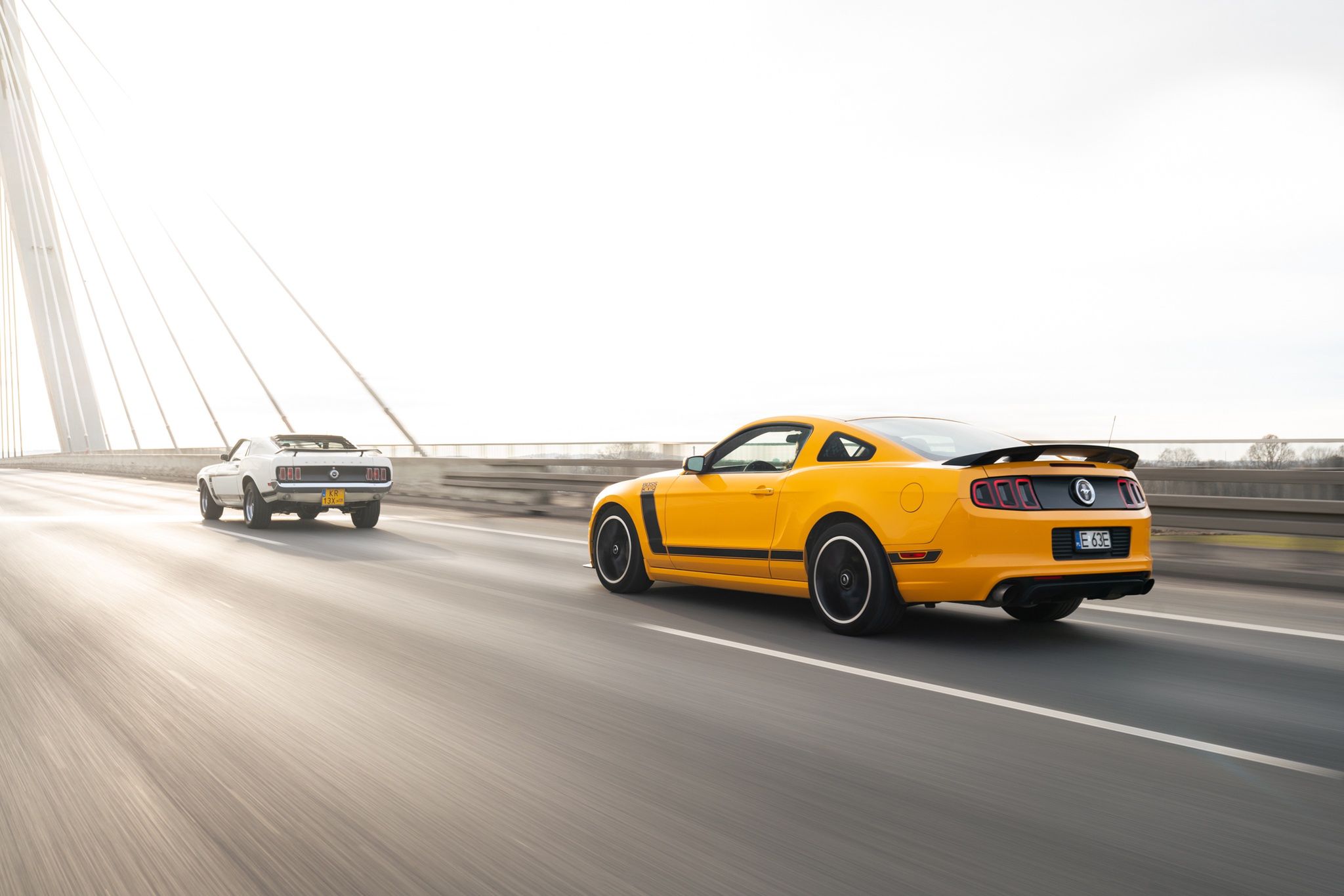 Ford Mustang Boss 302 z 1969 i 2013 r.