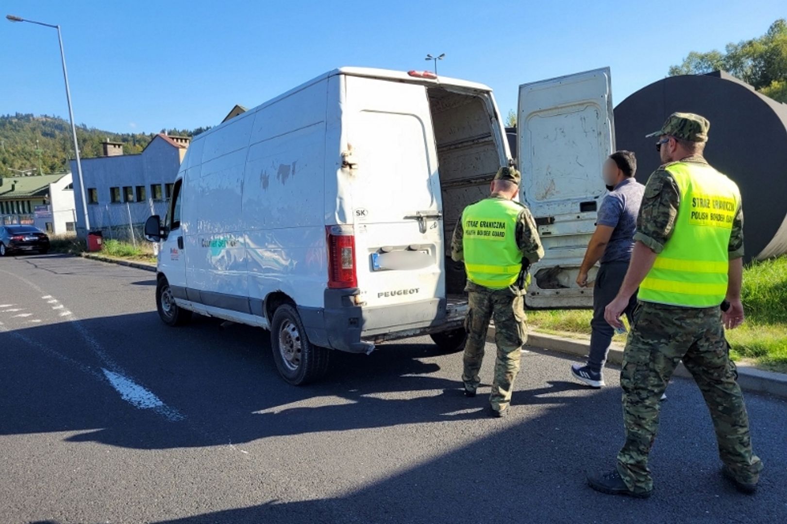 Przed granicą z Niemcami sprawdzili auto. Porażające odkrycie