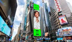 Natalia Szroeder w reklamie Spotify na Times Square w Nowym Jorku