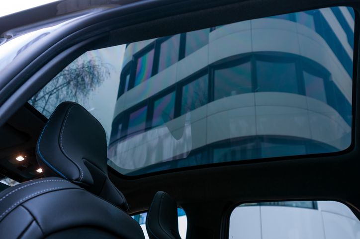 Renault Symbioz - elektronicznie sterowany dach