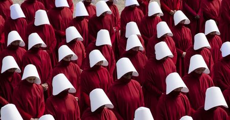 PiS odbiera lekarzowi prawo wskazania innego do wykonania aborcji. "Klauzula sumienia lekarza ważniejsza od twoich praw"