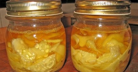 Ocet jabłkowy i imbir zwalczają wirusy lepiej od mleka z czosnkiem. Naturalna metoda na oczyszczenie zatok