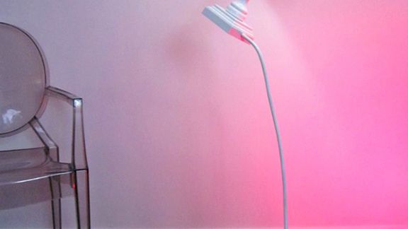 Lewitująca lampa - niezłe, ale koszmarnie drogie 1