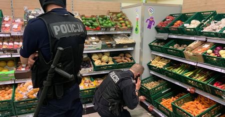 Policja "ścigała" hiszpańskie ziemniaki, które miały udawać polskie. Sklep się tłumaczy