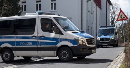 Niemcy. Włamywacz zgwałcił 10-latkę. Później zabił ją 11-latek