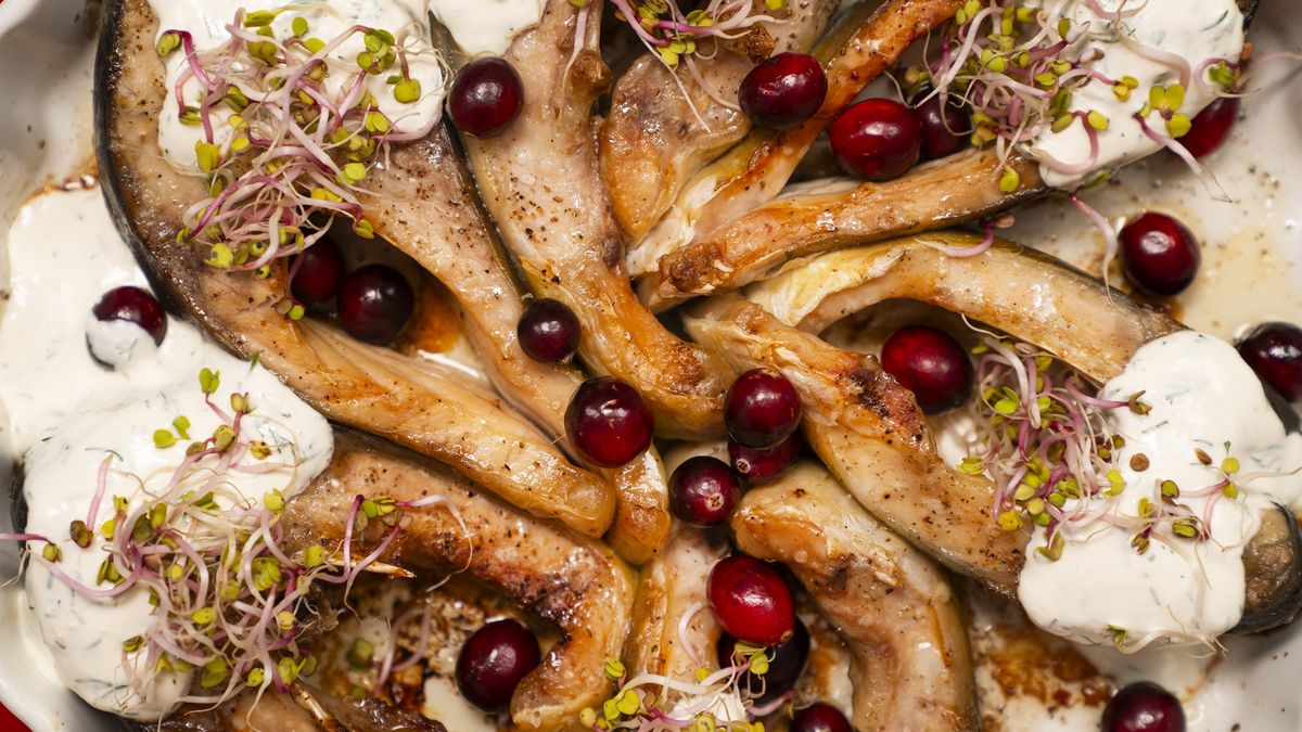 Pieczony karp z sosem