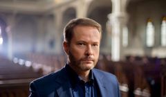 Artur Żmijewski gospodarzem programu „Geneza grzechu” w ID