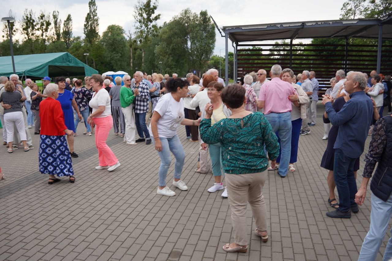 Taneczna środa dla seniorów na Stadionie Powiatowym w Pile