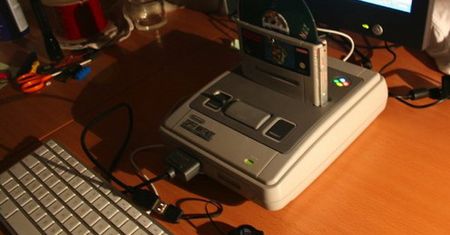 Komputer w stylu SNES-a