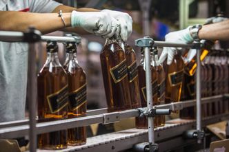 Johnnie Walker i Smirnoff wycofują się z Rosji. Zostanie tylko kilku pracowników