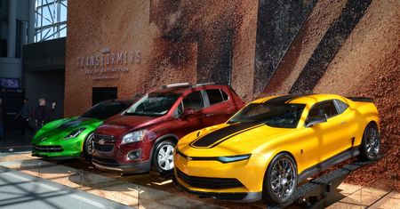 Transformers 4 - autoboty GM w Nowym Jorku