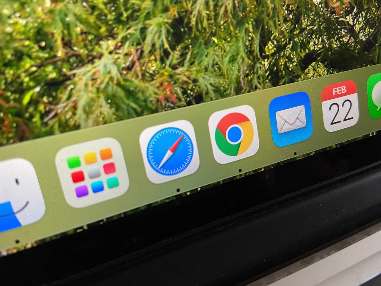 Chrome zużywa 10 razy więcej RAM niż Safari na macOS. Coś tu nie gra