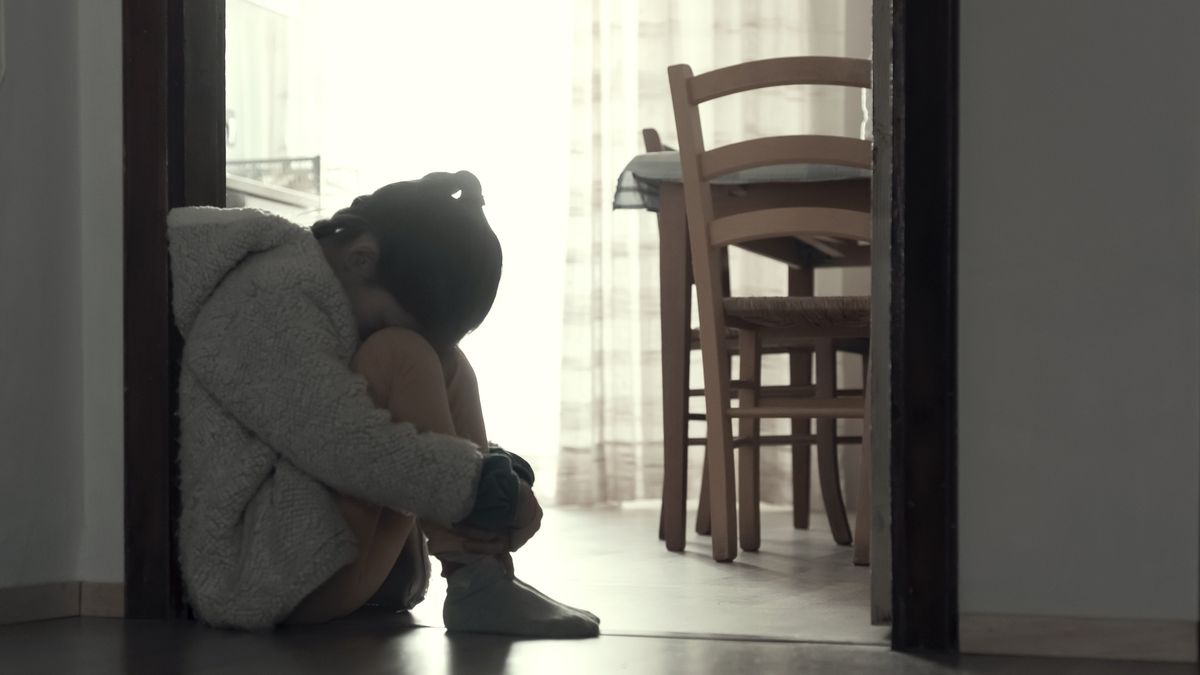 Dzieci przez 5 miesięcy były zamknięte w domu